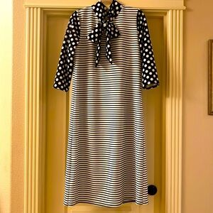 Cute black polka dot w/ stripes ✨